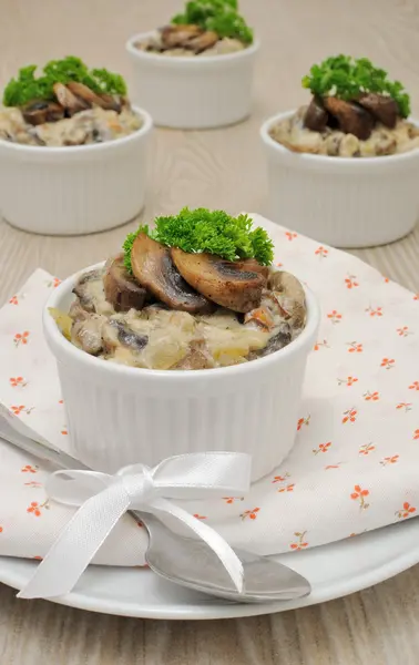 Mushrooms in a creamy sauce — Stock Photo, Image