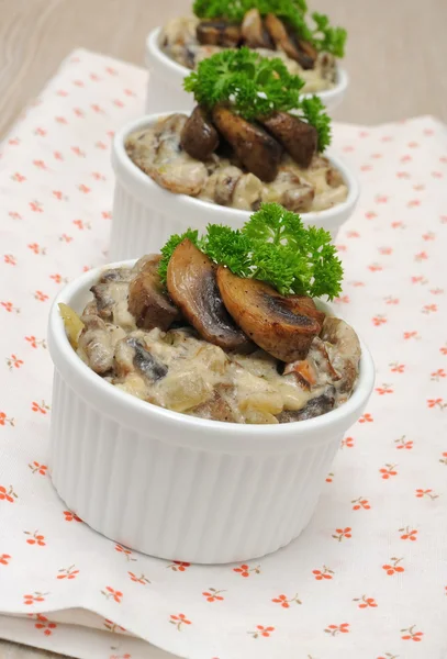 Mushrooms in a creamy sauce — Stock Photo, Image