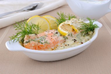 krem ve limon soslu somon