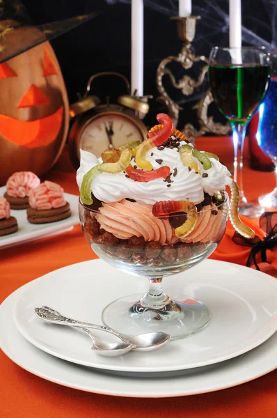 Нежный десерт на Хэллоуин — стоковое фото