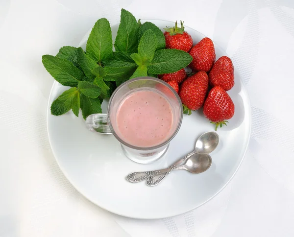 Strawberry cocktail — Stock Photo, Image