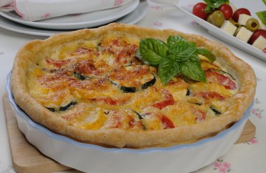 peynir pişmiş kabak ve domates salçası