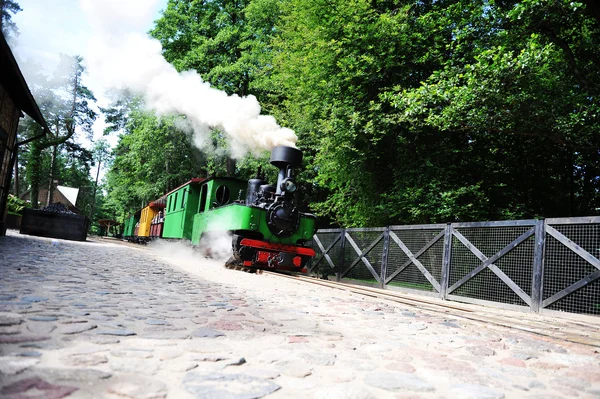 Velha locomotiva a vapor — Fotografia de Stock