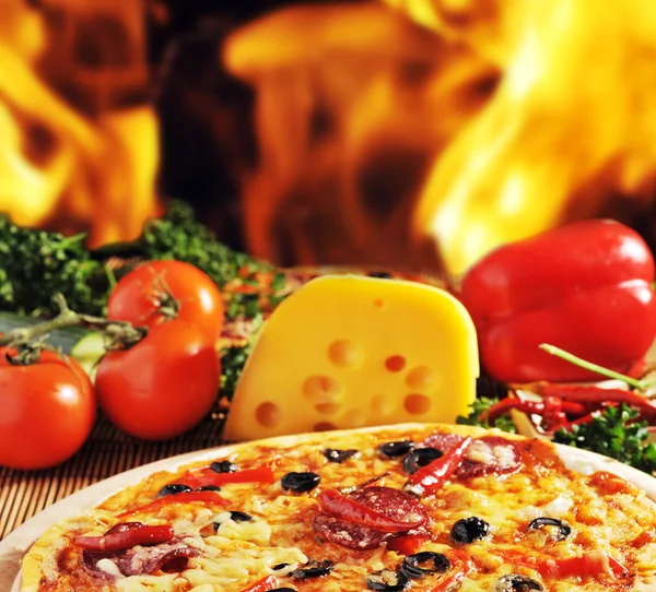 Pizza with cheese — Stock Photo, Image