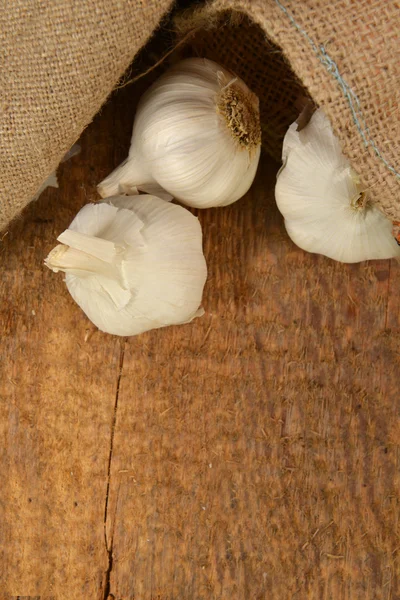 Ripe garlic — Stock Photo, Image