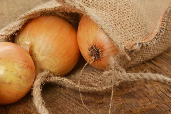 Frische Zwiebeln — Stockfoto