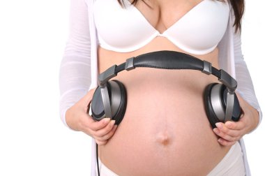 gelecekteki bebek müzik dinliyor