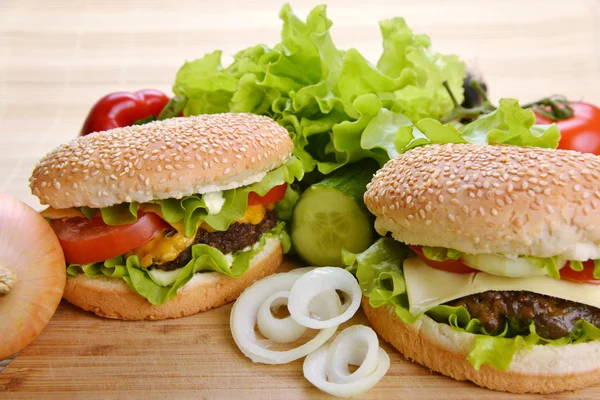 Ízletes hamburger — Stock Fotó