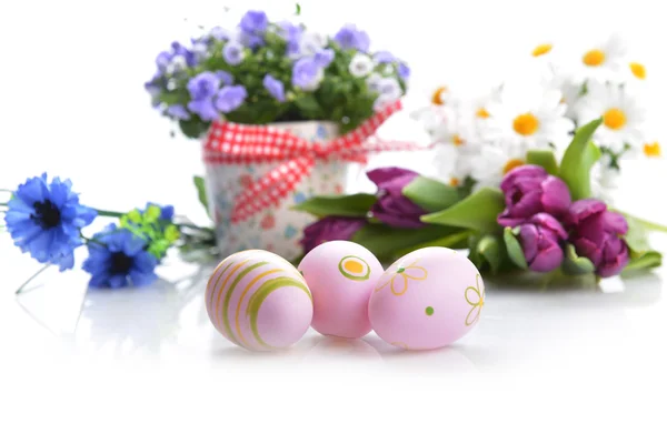 Flores y huevos de Pascua —  Fotos de Stock