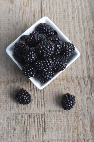 Blackberry in bowl — Stock Photo, Image