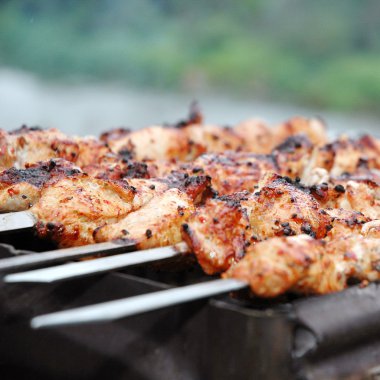 Yangın soslu et dilimleri hazırlanması