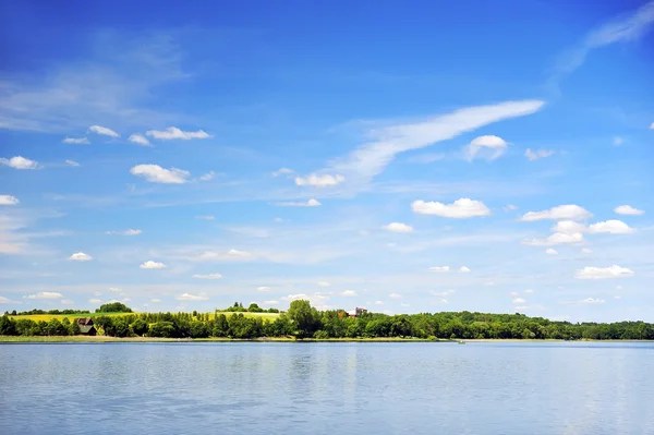 Ruhiges Wasser des Sees — Stockfoto