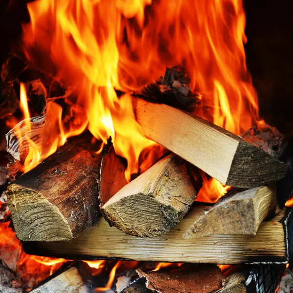Ogień w kominku — Zdjęcie stockowe