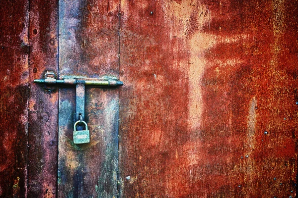 Hangslot op deur — Stockfoto