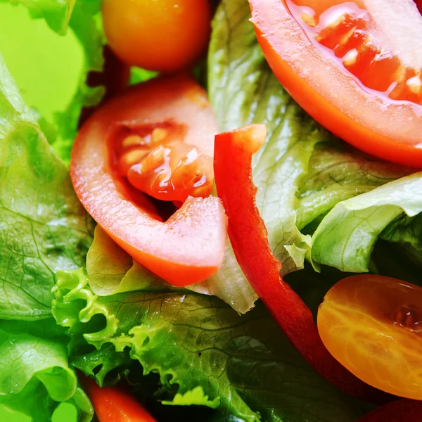 Sallad med grönsaker — Stockfoto