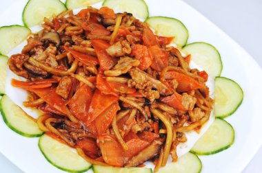 Buharda pişmiş sebzeler