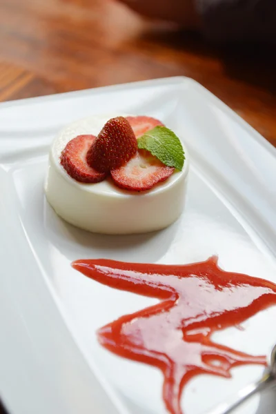 Crème aux fraises — Photo