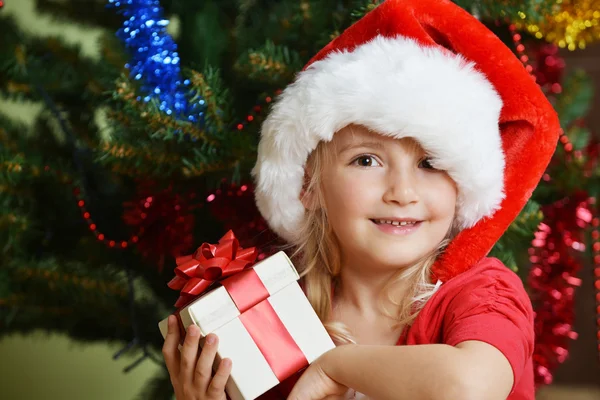 Menina em santa cap — Fotografia de Stock