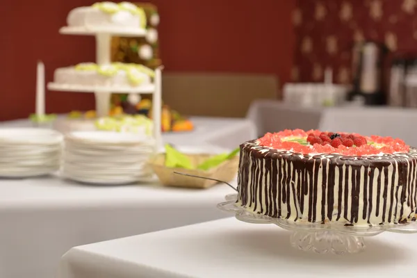 Dos pasteles de boda — Foto de Stock
