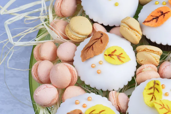 Cupcakes with white icing — Stock Photo, Image