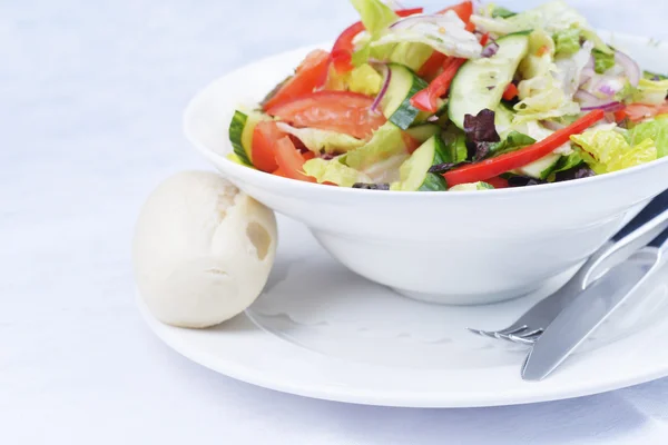 Салат зі свіжих овочів — стокове фото