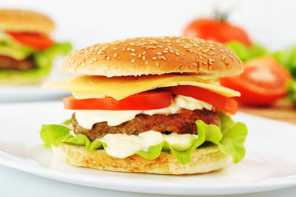 Hamburger con cotoletta — Foto Stock