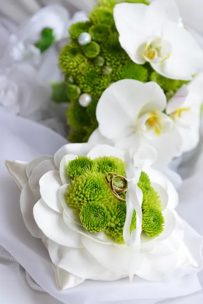 Bride bouquet — Stock Photo, Image