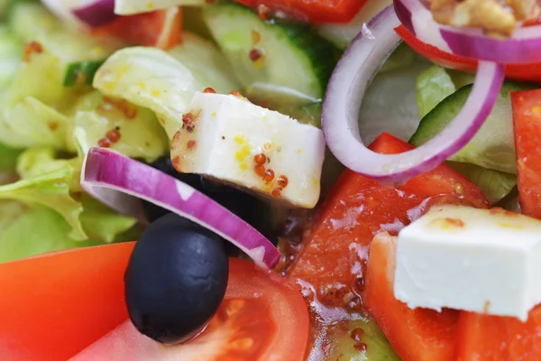 Salad with fresh vegetables — Stock Photo, Image