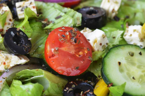 Salade met verse groenten — Stockfoto
