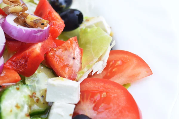 Salada com legumes frescos — Fotografia de Stock