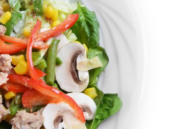 taze doğranmış ton balıklı salata