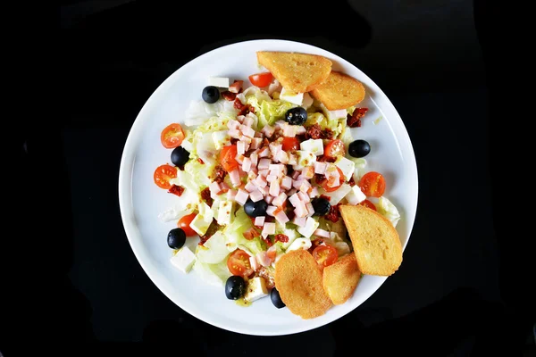 Taze doğranmış jambon salatası — Stok fotoğraf