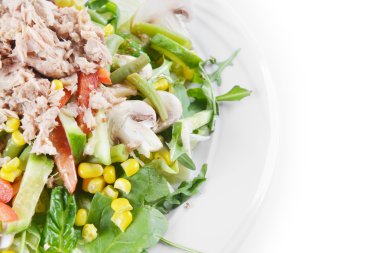 taze doğranmış ton balıklı salata