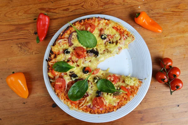 신선한 피자 — 스톡 사진