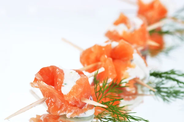 Sanduíches com peixe vermelho — Fotografia de Stock