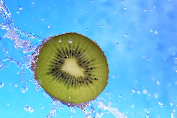 Felie de kiwi — Fotografie, imagine de stoc