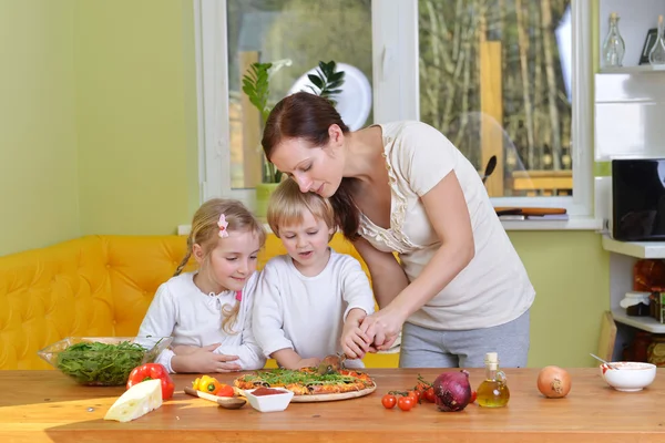 Mother with children — Stock Photo, Image