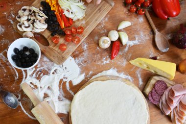 lezzetli pizza hamur