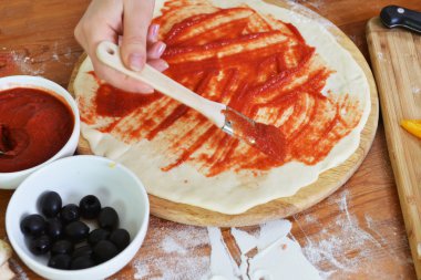 lezzetli pizza hamur