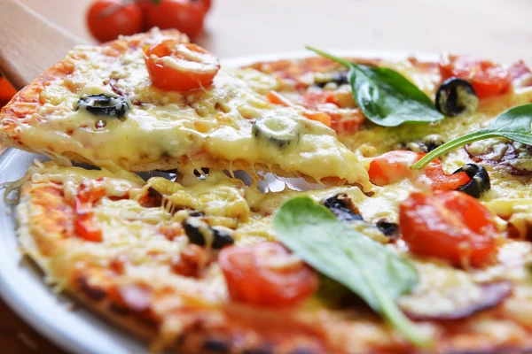Pizza assada — Fotografia de Stock