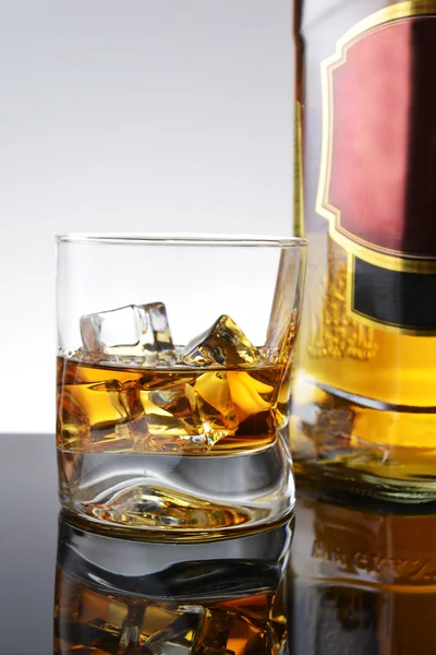 Whisky in  glass — Stock Photo, Image