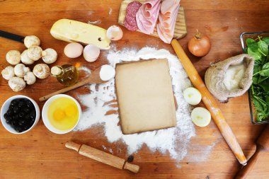 eski boş kağıt ve un