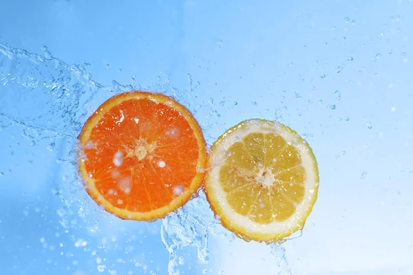 Φέτες πορτοκαλιού και λεμονιού — Φωτογραφία Αρχείου