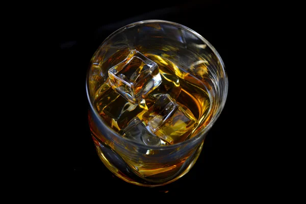 Whiskey dengan es — Stok Foto