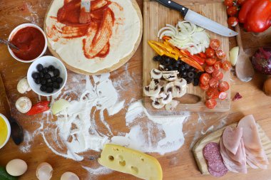 Pizza için malzemeler