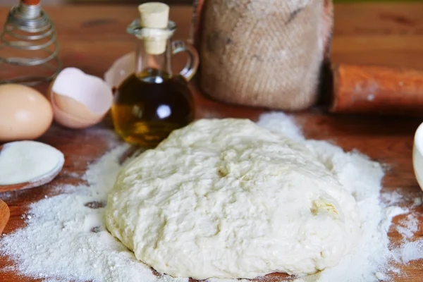 Yeast dough — Stock Photo, Image