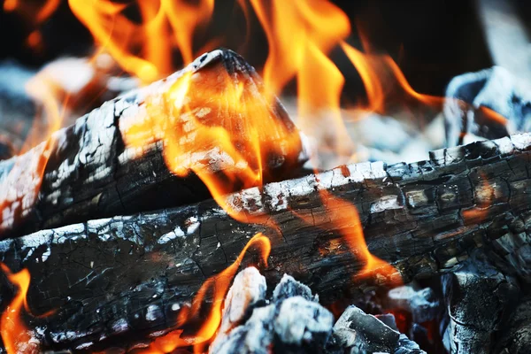 Fuego ardiente — Foto de Stock