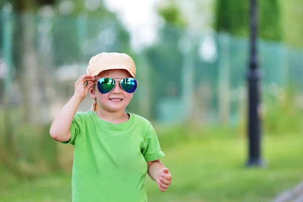 Kleine jongen — Stockfoto