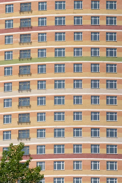 Single city residential building closeup — Stock Photo, Image