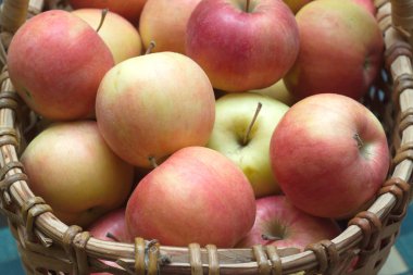 sepet tatlı elma